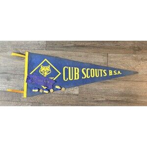 Vtg 1970’s Cub Scouts BSA Pennant Boy Scouts of America 30"x12” w/derby metals